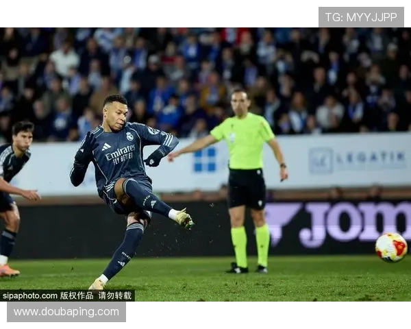 姆巴佩精彩抽射打破僵局居莱尔精准直塞助攻助力球队反击